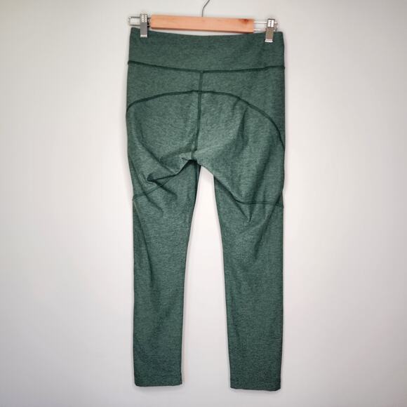 Outdoor Voices Warmup 3/4 Legging Hunter Green Medium - Picture 6 of 7